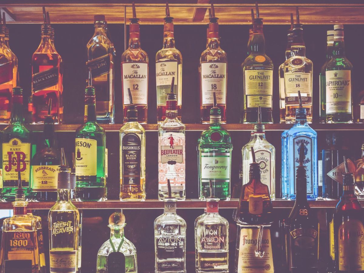 How to be the perfect customer in a bar 